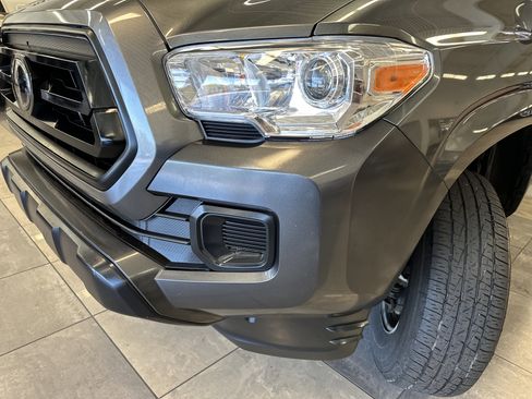 Used 2023 Toyota Tacoma SR image 18