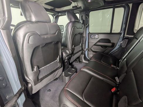 Certified 2024 Jeep Wrangler Unlimited Rubicon image 26