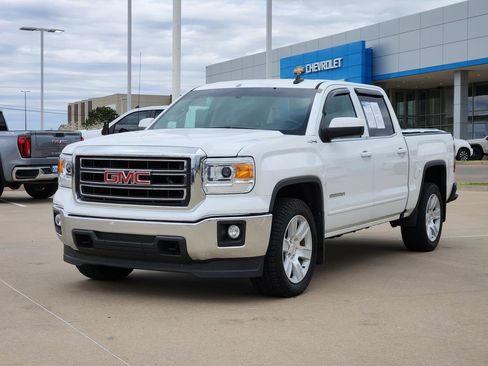Used 2015 GMC Sierra 1500 SLE w/ SLE Value Package AWD/4WD image 4