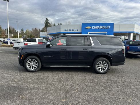 Certified 2025 Chevrolet Suburban Premier image 2