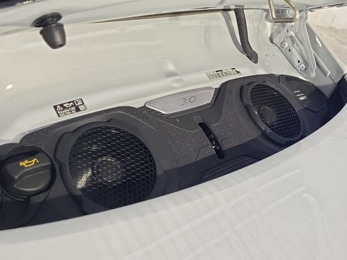 Certified 2026 Porsche 911 Carrera T RWD image 21