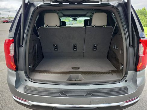 New 2026 GMC Yukon Elevation w/ Elevation Premium Package RWD image 8