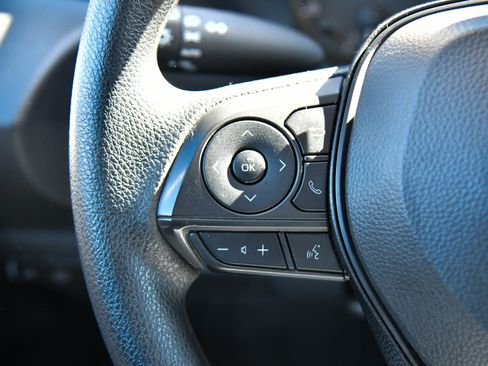 Used 2024 Toyota Corolla LE image 29