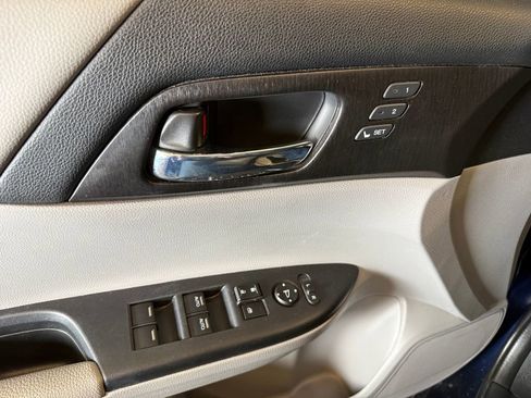 Used 2015 Honda Accord EX-L image 17