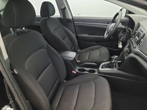 Used 2018 Hyundai Elantra SE FWD image 21