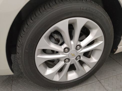 Used 2019 Chevrolet Spark LT FWD image 31