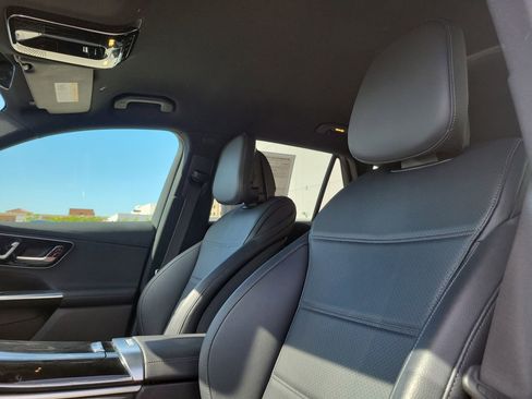 Certified 2025 Mercedes-Benz GLC 300 image 21