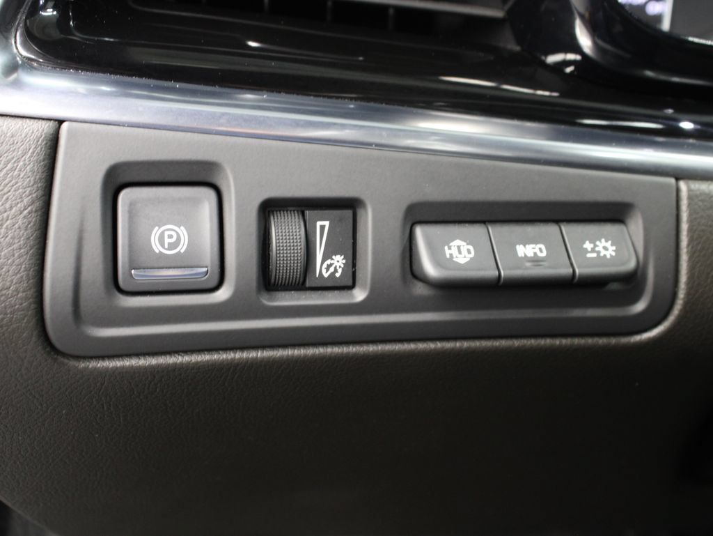 Used 2022 Cadillac XT6 Sport w/ Technology Package AWD/4WD image 60