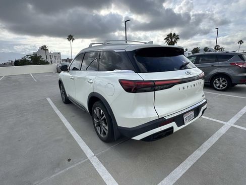 Used 2023 INFINITI QX60 Luxe w/ Cargo Package FWD image 8