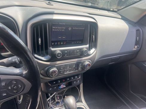 Used 2022 Chevrolet Colorado Z71 RWD image 4