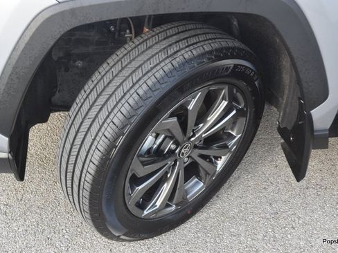 Used 2024 Toyota RAV4 XLE Premium image 5