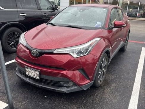 Used 2018 Toyota C-HR XLE FWD image 6
