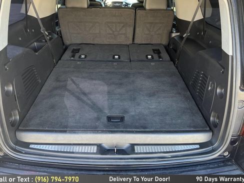 Used 2020 Chevrolet Suburban LT image 12