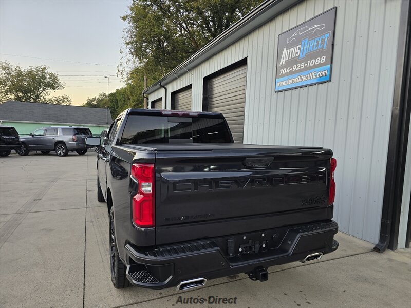 Used 2022 Chevrolet Silverado 1500 High Country w/ High Country Premium Package AWD/4WD image 24