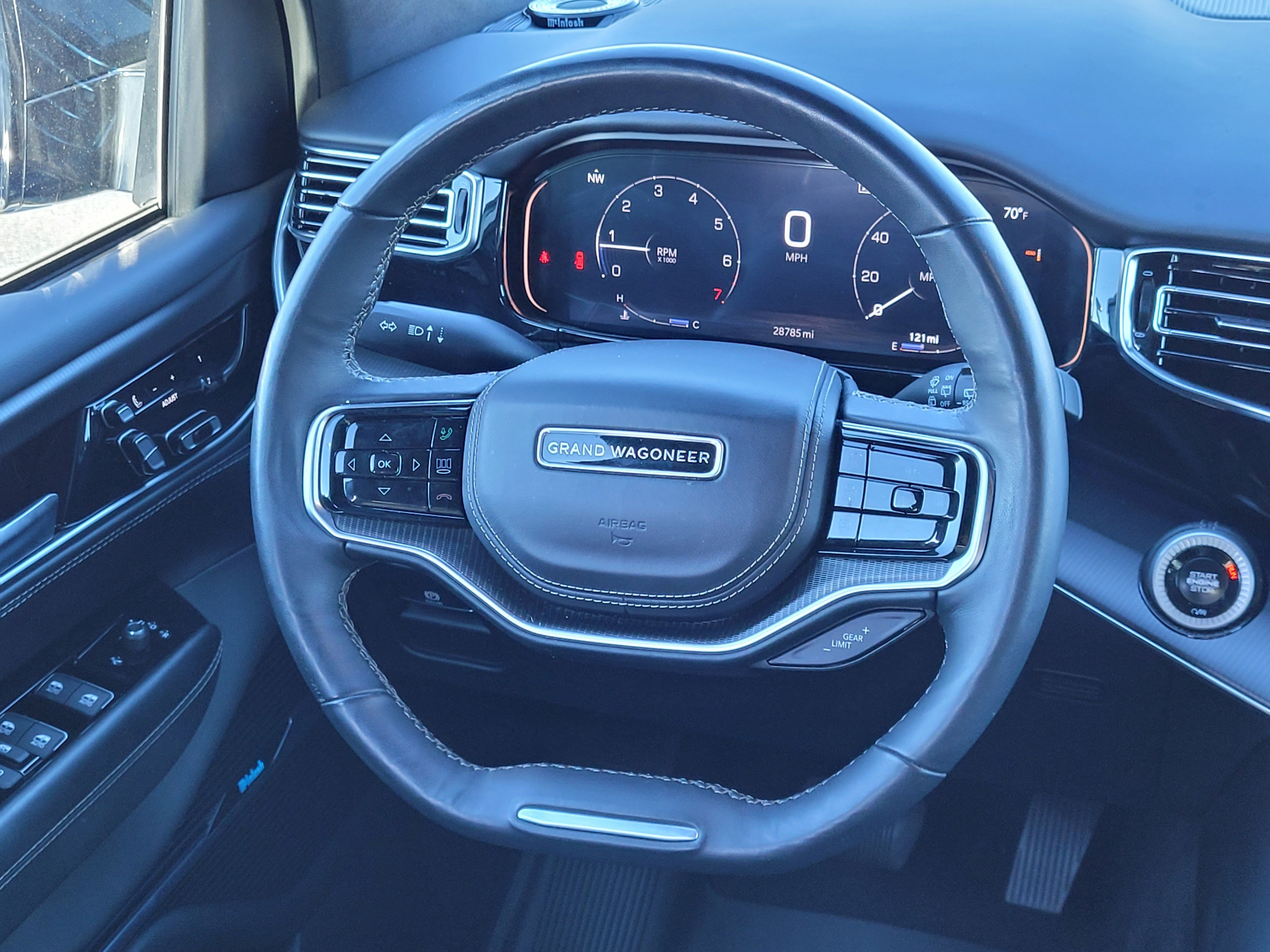 Used 2025 Jeep Grand Wagoneer L Series II Obsidian w/ Quick Order Packagew 28T AWD/4WD image 21