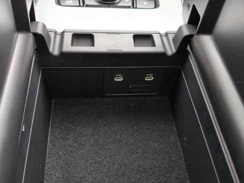 Certified 2025 MAZDA CX-70 Plug-In Hybrid w/ Premium Plus image 35