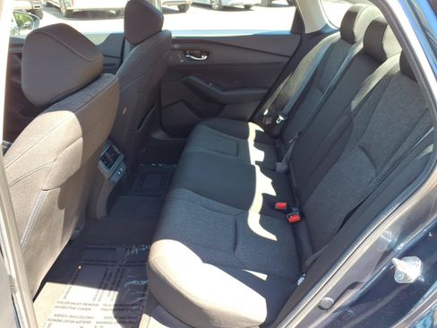 Certified 2025 Honda Accord SE image 7