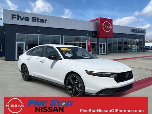 Used 2023 Honda Accord Sport image 1
