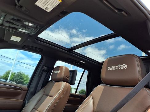 Used 2023 Chevrolet Tahoe High Country w/ LPO, Illumination Package AWD/4WD image 10