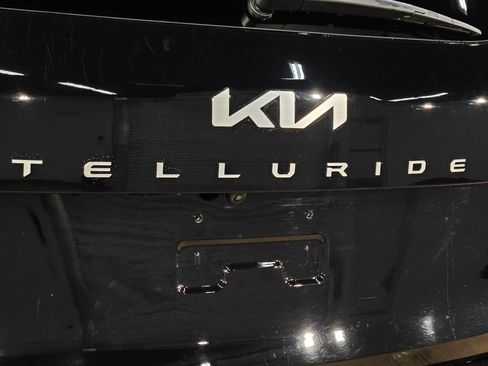Used 2023 Kia Telluride SX X-Line AWD/4WD image 40