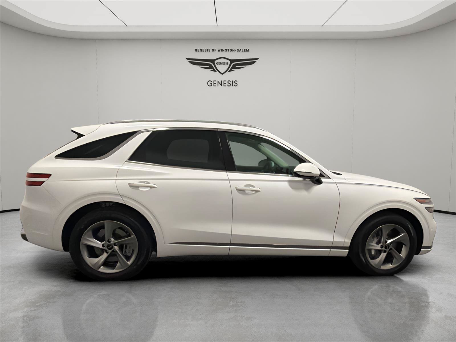 Used 2026 Genesis GV70 2.5T Advanced w/ G1 Accessory Package AWD/4WD image 6