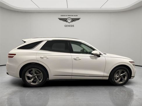 Used 2026 Genesis GV70 2.5T Advanced AWD/4WD image 6