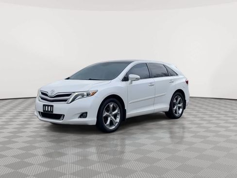Used 2013 Toyota Venza LE image 4