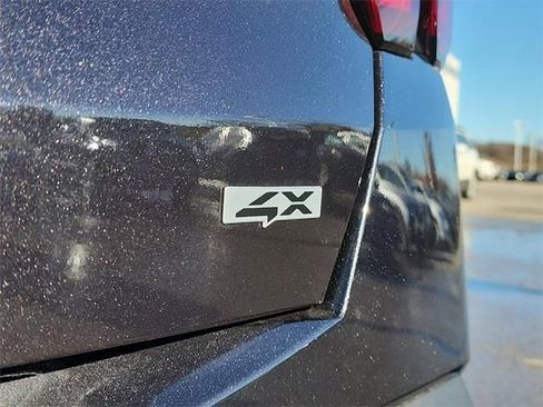 New 2026 Kia Sorento S image 5