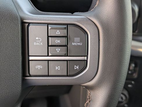 Used 2025 Ford F150 Lariat w/ Equipment Group 502A High image 22