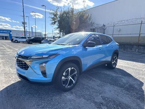 New 2026 Chevrolet Trax RS image 3