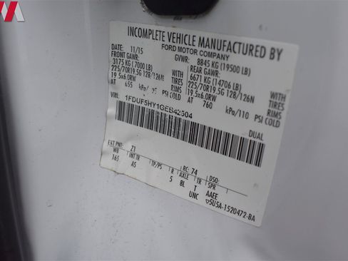 Used 2016 Ford F550 4x4 Regular Cab Super Duty image 35