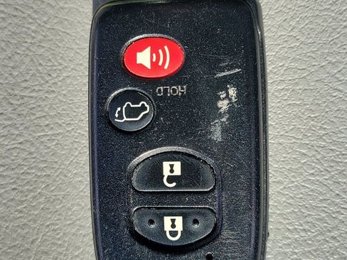 Used 2013 Toyota Highlander Limited FWD image 33