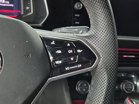 Used 2024 Volkswagen Jetta GLI 40th Anniversary Edition image 23