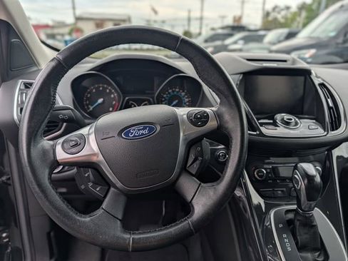 Used 2013 Ford Escape Titanium w/ Class II Trailer Tow Pkg AWD/4WD image 17