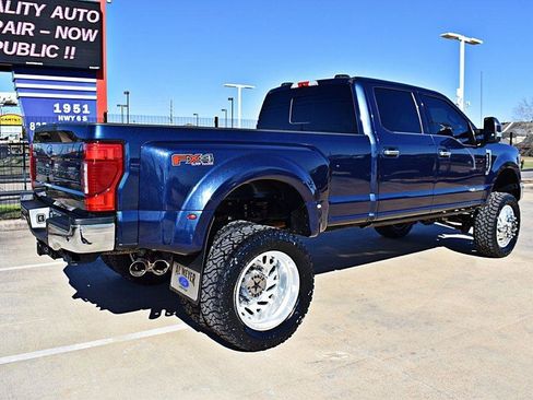 Used 2020 Ford F350 Lariat w/ Lariat Ultimate Package AWD/4WD image 5