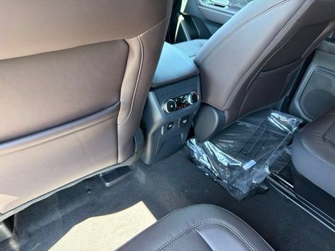 New 2026 Ford Explorer Platinum w/ LUX Leather Package AWD/4WD image 10