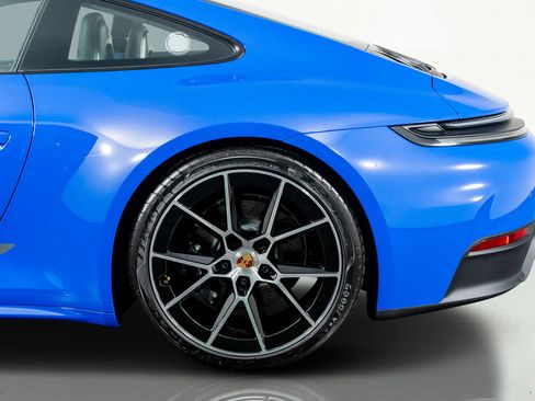 Used 2026 Porsche 911 Carrera T image 18