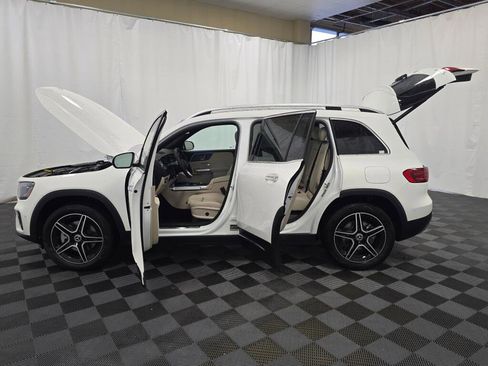 New 2026 Mercedes-Benz GLB 250 4MATIC image 12