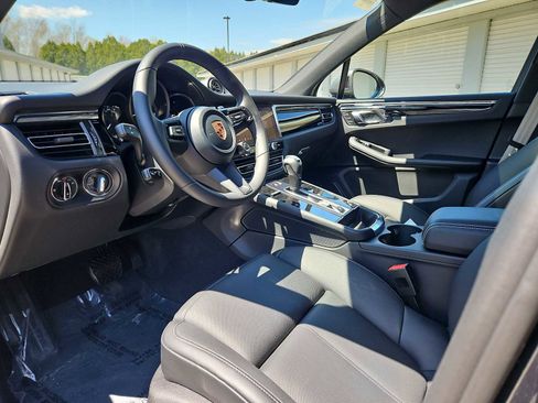 Certified 2026 Porsche Macan Turbo AWD/4WD image 22