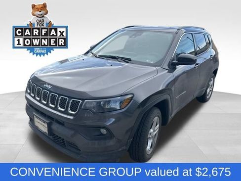 Used 2023 Jeep Compass Latitude w/ Convenience Group image 1