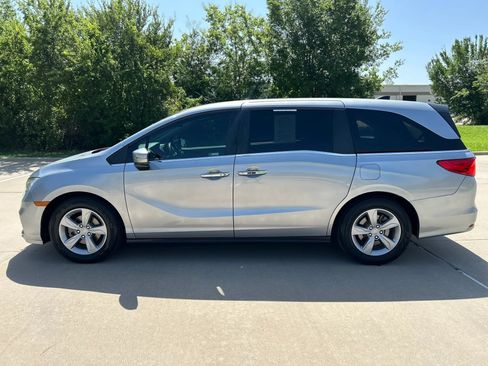 Used 2020 Honda Odyssey EX image 9