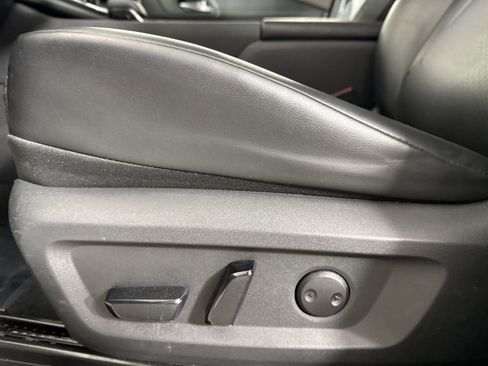 Certified 2023 Nissan Rogue SV w/ SV Premium B Package image 24