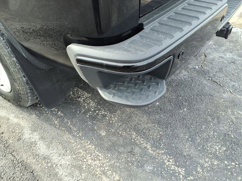 Used 2018 GMC Sierra 1500 SLE image 17