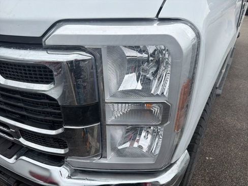 Used 2024 Ford F250 XLT AWD/4WD image 8