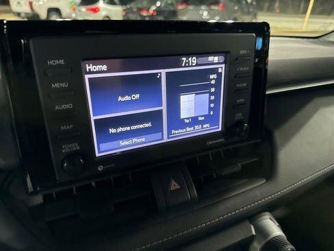 Used 2020 Toyota RAV4 XLE w/ Convenience Package image 20