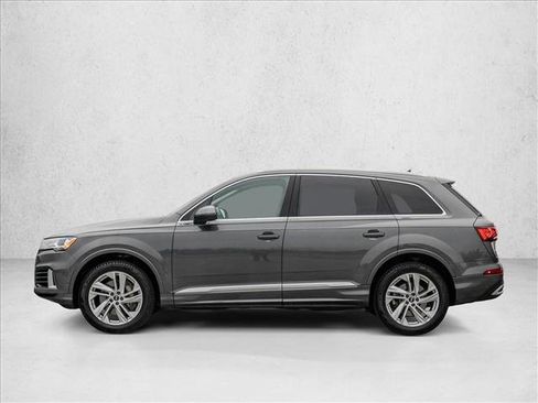 Used 2022 Audi Q7 Premium Plus image 5