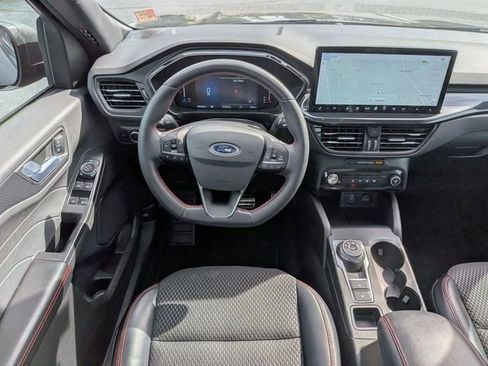Used 2024 Ford Escape ST-Line w/ Tech Pack #1 FWD image 32