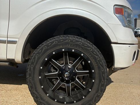 Used 2014 Ford F150 Platinum image 4