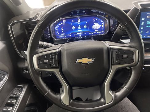 Used 2025 Chevrolet Silverado 1500 LT image 30