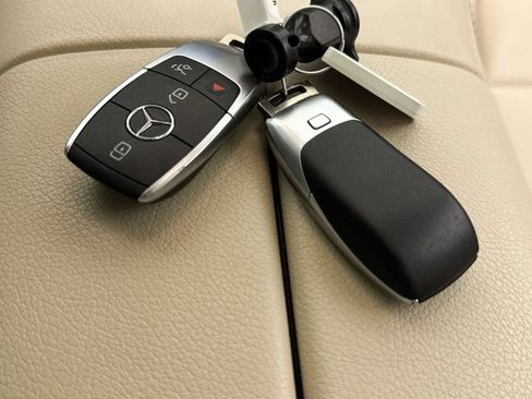 Used 2021 Mercedes-Benz GLE 350 4MATIC image 37